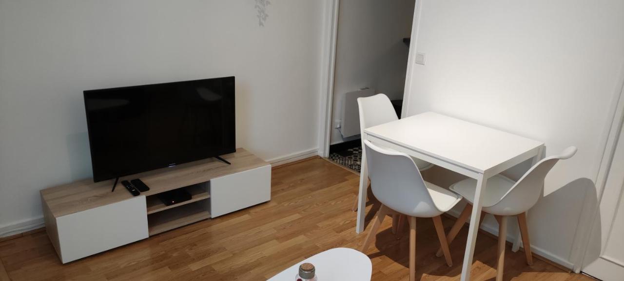 Le Barbâtre Apartamento Reims Exterior foto