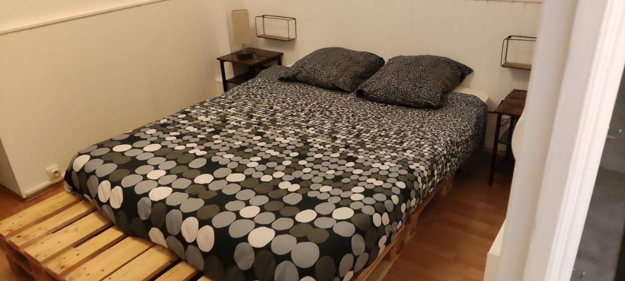 Le Barbâtre Apartamento Reims Exterior foto